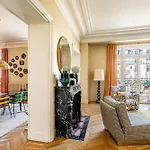 170M Air Conditioned Decor Apartment